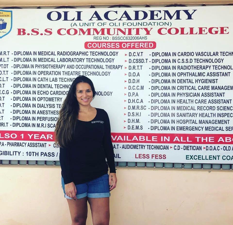 rachel buscall at charity fundraiser